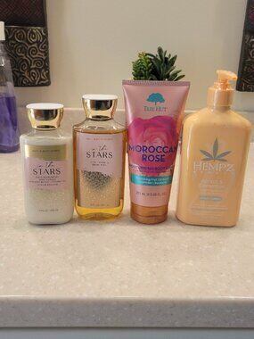 Bath & Body/ Hempz/ Tree Hut Bundle